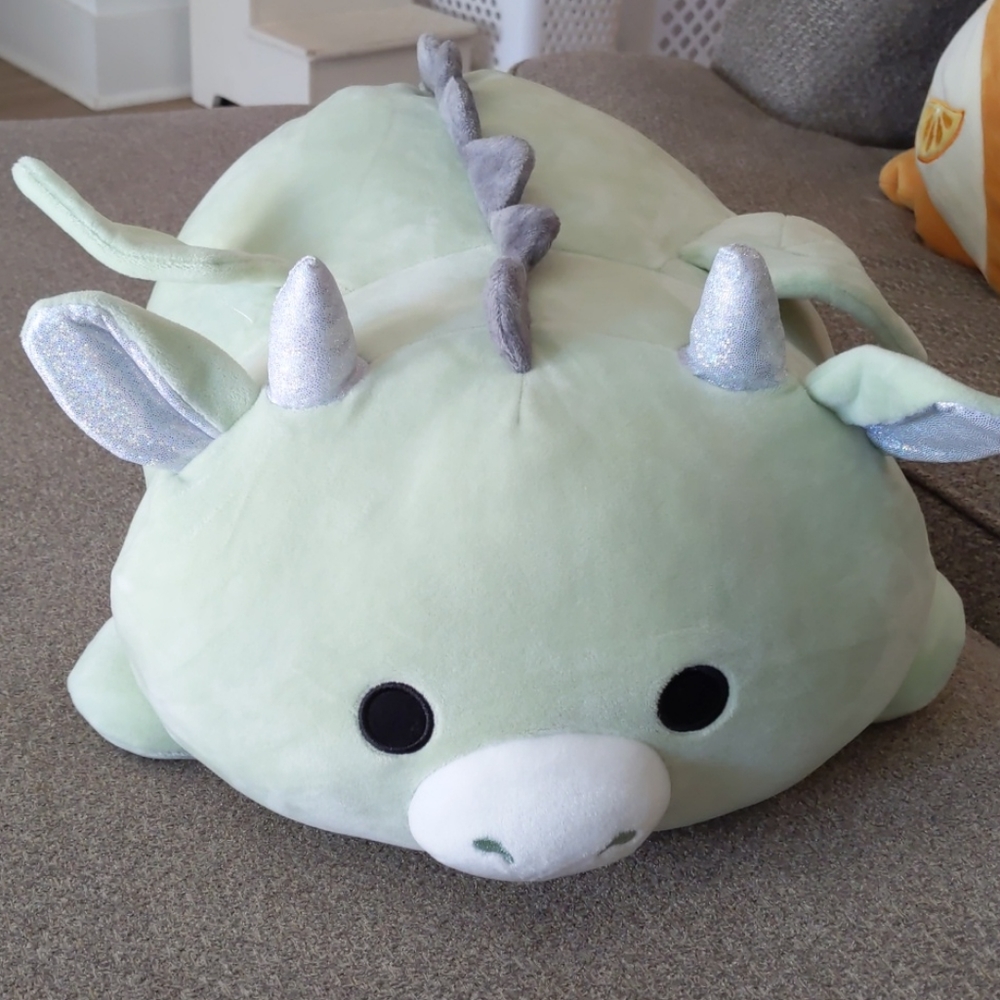 Hugmee dylan squishmallow 18" bnwt